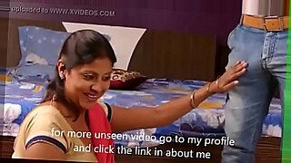 indian tamil aunty bathing hidden cam